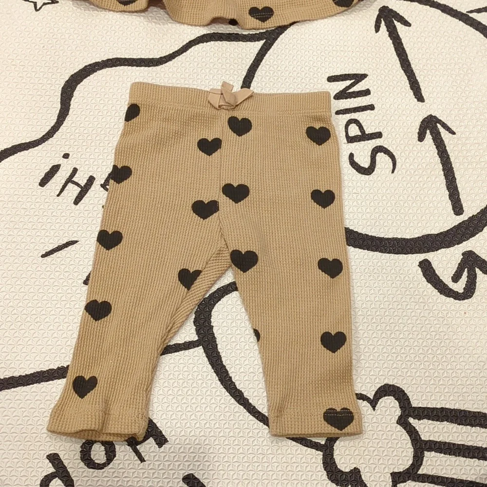 Baby Gap 100% organic cotton 3M-6M - Picture 2 of 4